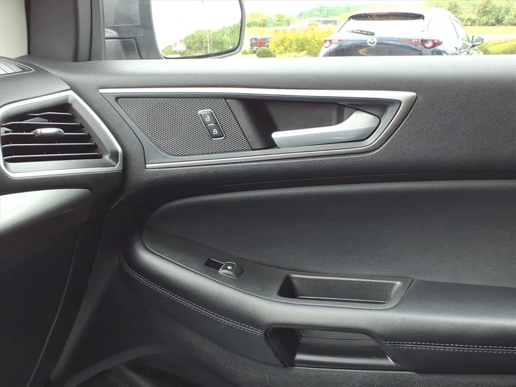 2024 Ford Edge SEL - Photo 24