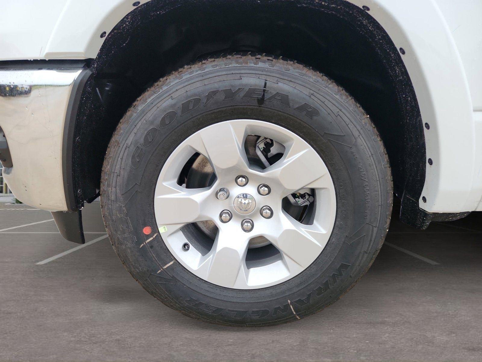 New 2026 Bright White Clear-Coat Exterior Paint RAM Lone Star image 10