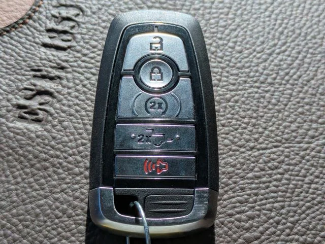 New 2026 Gray Ford King Ranch image 27