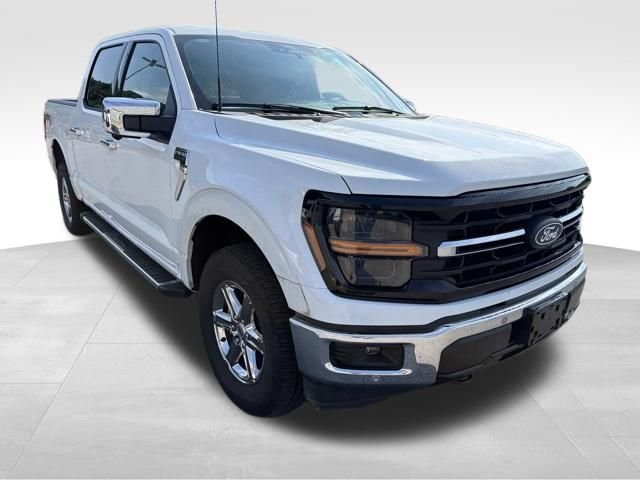 Used 2024 White Ford XLT image 2