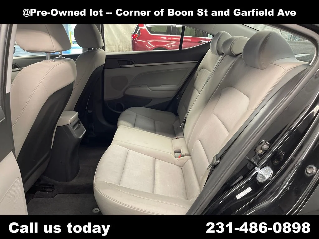 Used 2017 Black Hyundai SE image 26