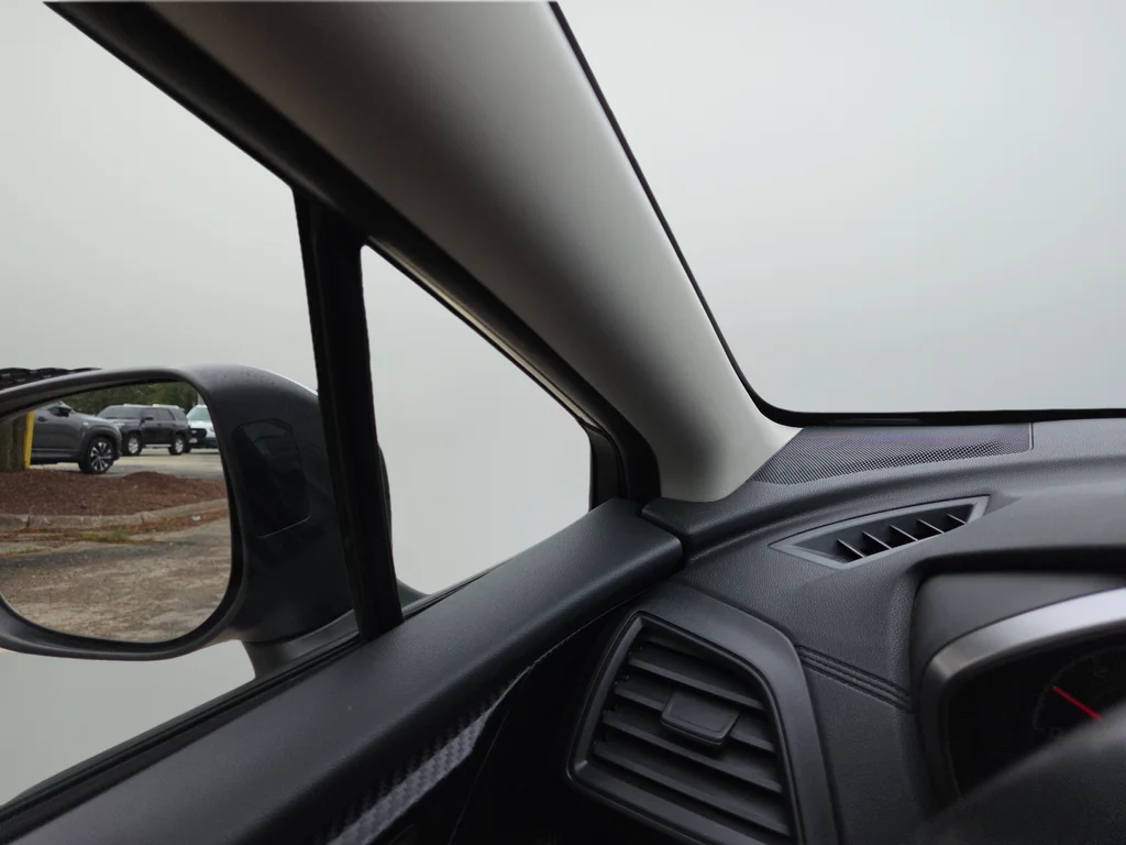 Used 2019 Silver Subaru 2.0i Premium image 24