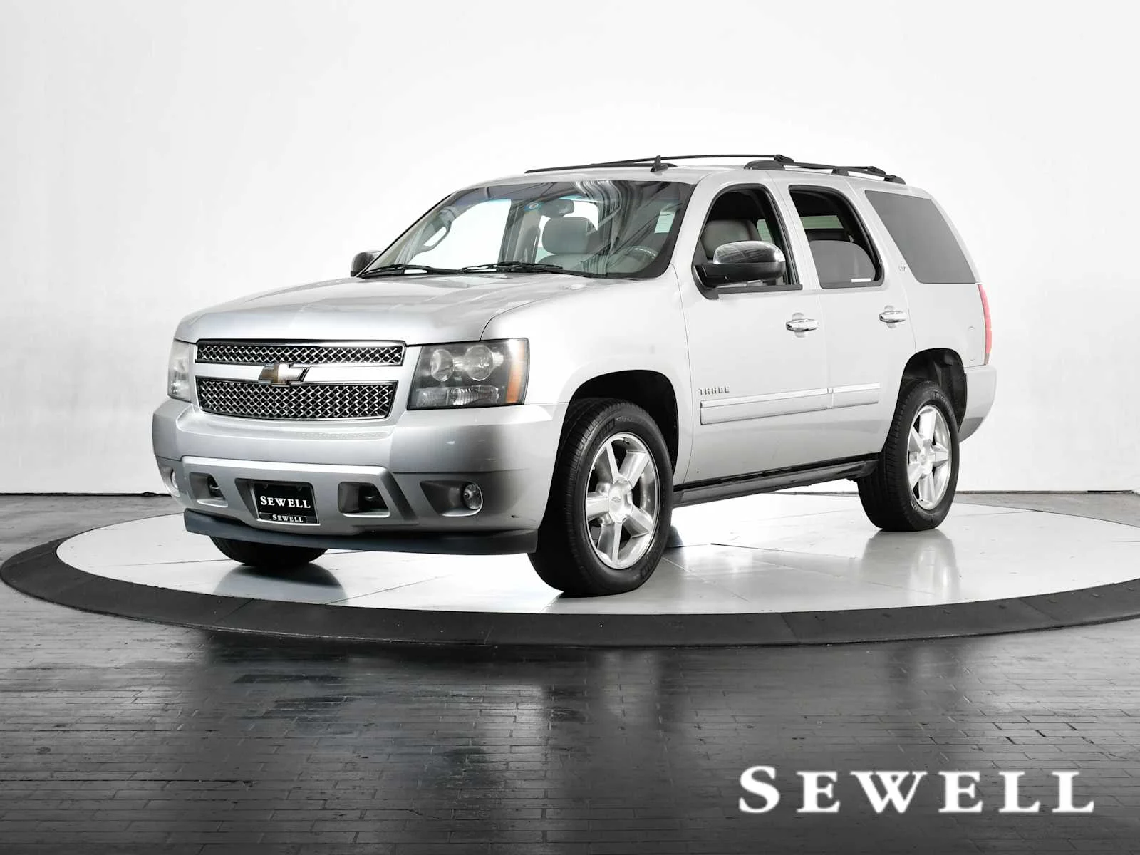 Used 2010 Sheer Silver Metallic Chevrolet LTZ image 1
