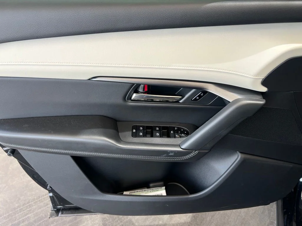 New 2026 Jet Black Mica Mazda 2.5 S Preferred AWD image 10