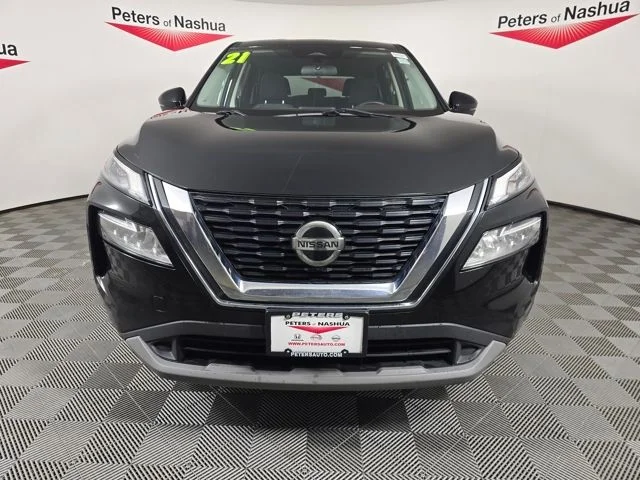 Used 2021 Black Nissan SV image 9