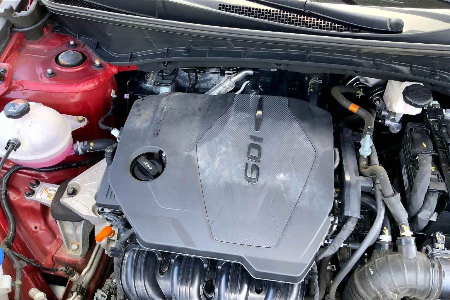 Used 2025 Ultimate Red Hyundai SEL image 29