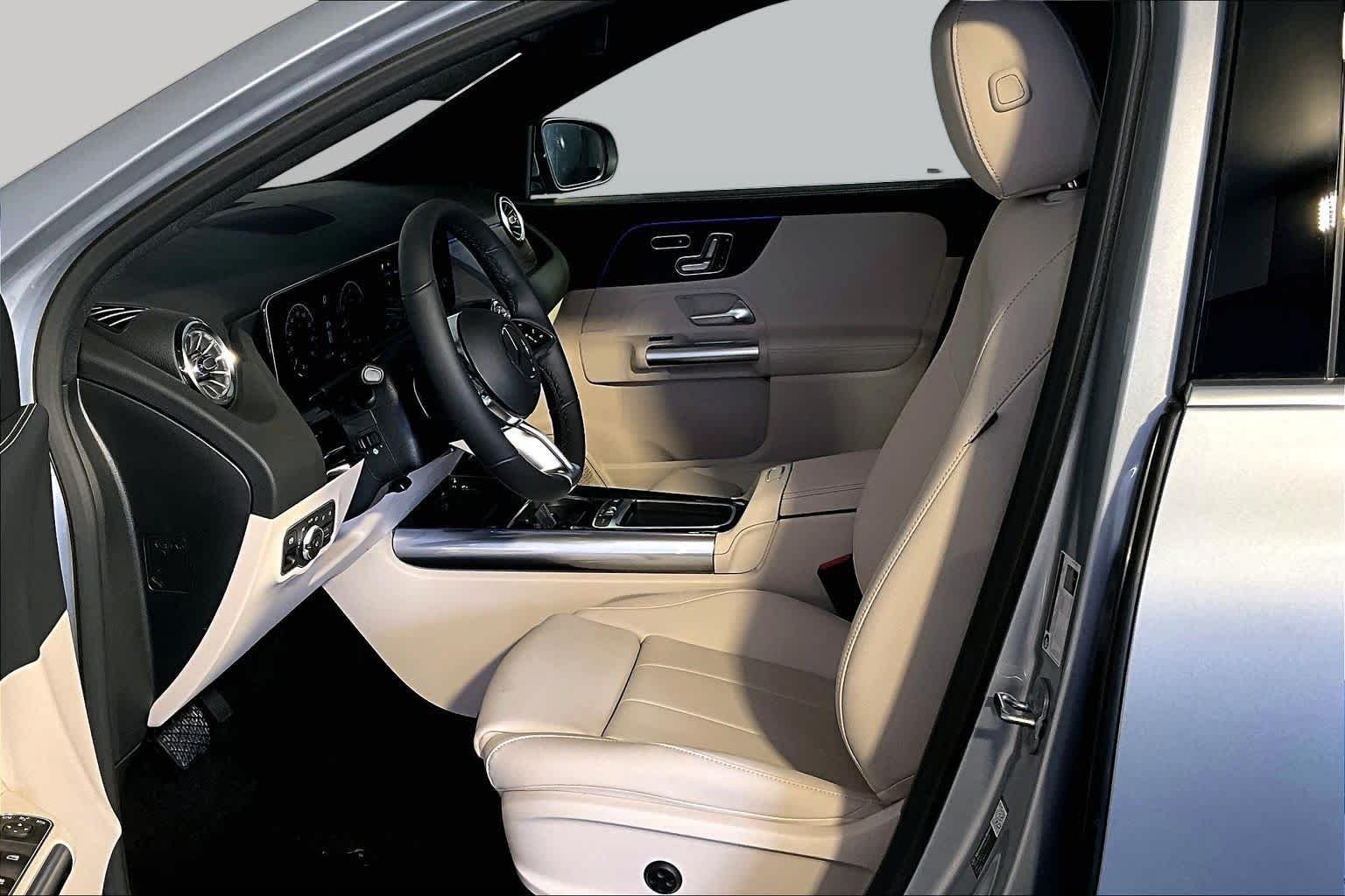 New 2026 Cirrus Silver Metallic Mercedes-Benz GLA 250 image 13