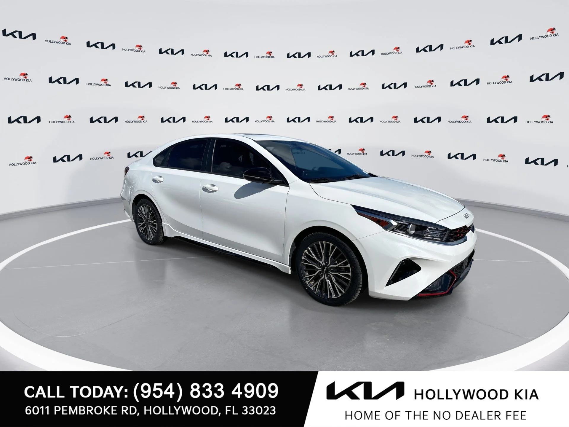 Used 2024 Snow White Pearl Kia GT-Line image 2
