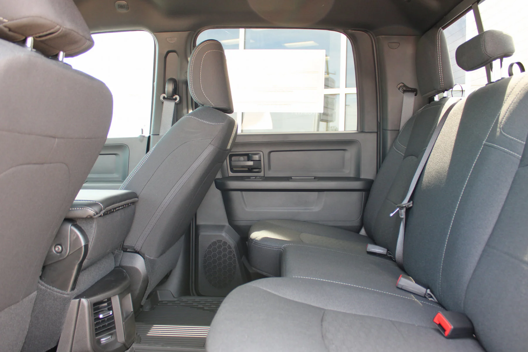 New 2026 Ceramic Gray Clear-Coat Exterior Paint RAM Black Express Crew Cab 4x4 image 17