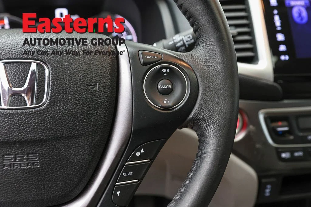 Used 2018 Gray Honda EX-L image 15