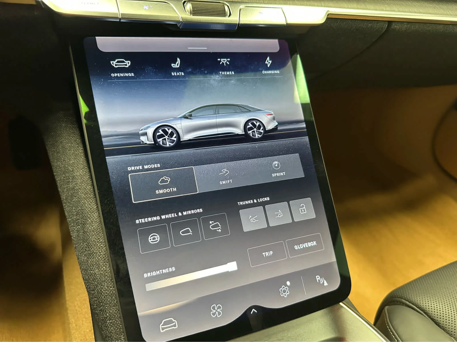 Used 2025 Infinite Black Metallic Lucid Touring image 23