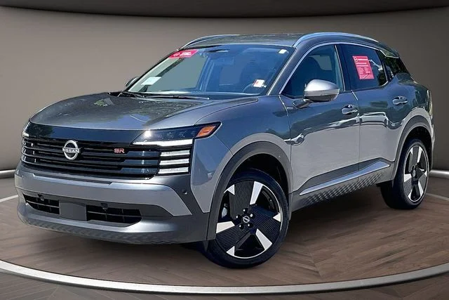 2025 Nissan Kicks 2.0 SR's photo