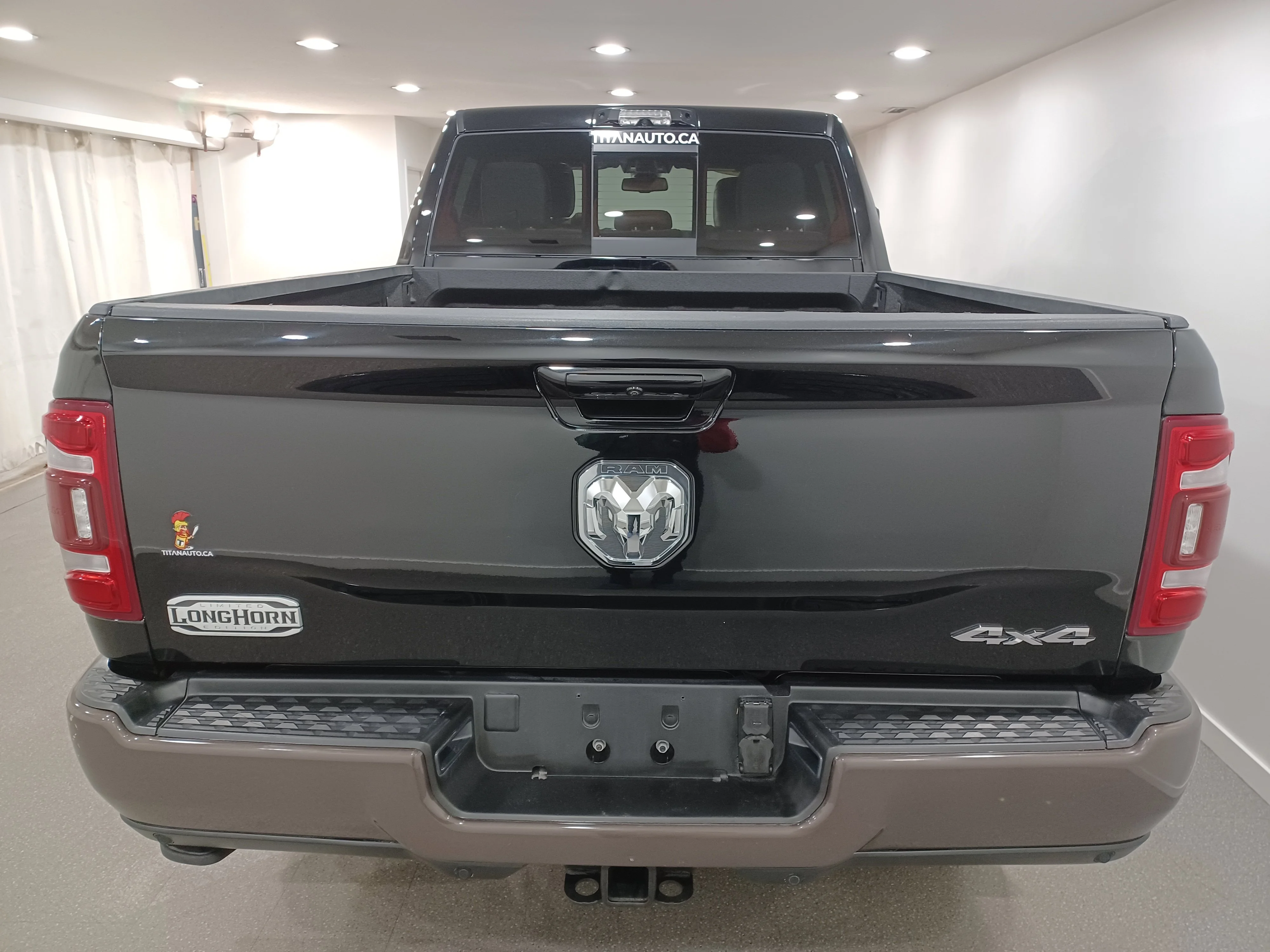 Certified Used 2024 Black Ram Limited Longhorn*6.7L Cummins | 35in Tires | Level | Nav | 360 Cam | Sunroof | Htd Whl | Pwr Boards image 23