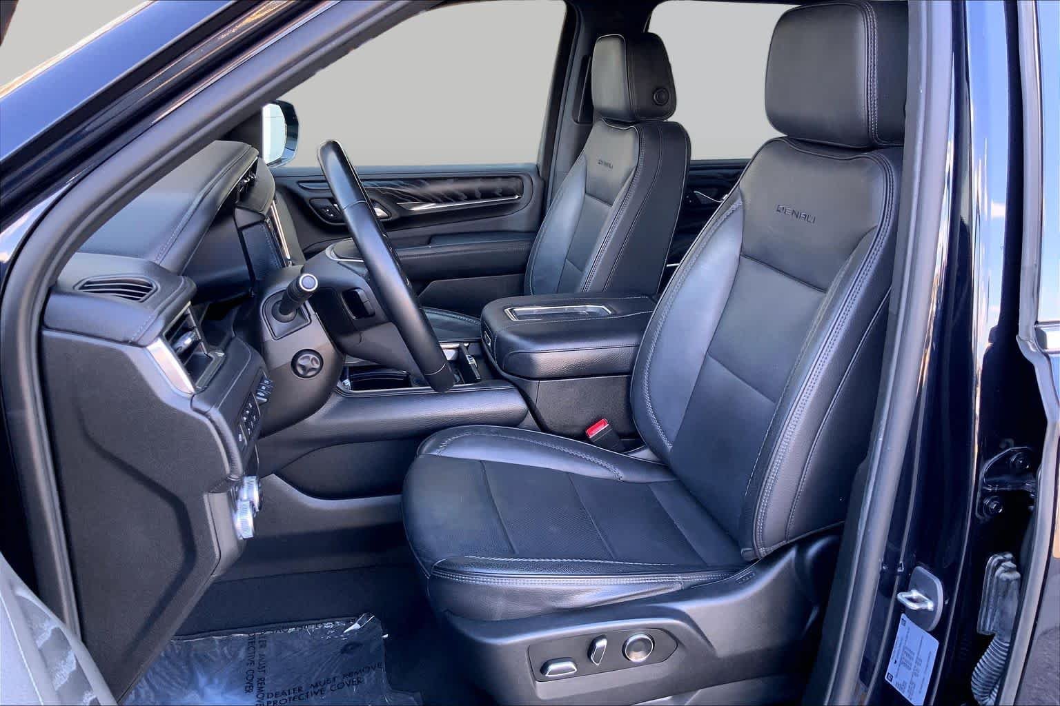 Used 2023 Midnight Blue Metallic GMC Denali image 8