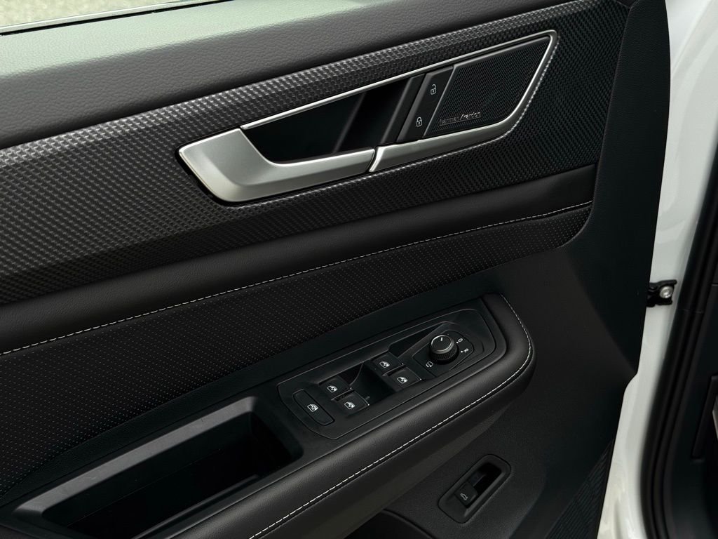 2026 Volkswagen Atlas Cross Sport SEL Premium R-LINE - Photo 18