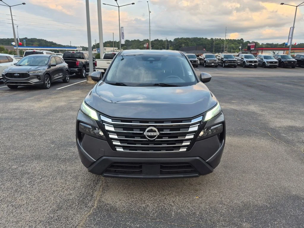 Used 2024 Gun Metallic Nissan SV image 9