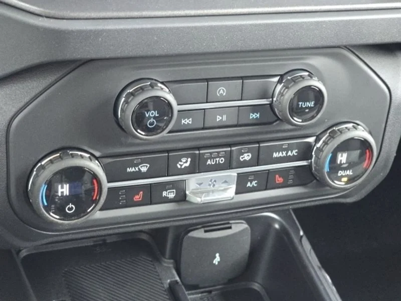 New 2025 Marsh Gray Ford Big Bend® image 16