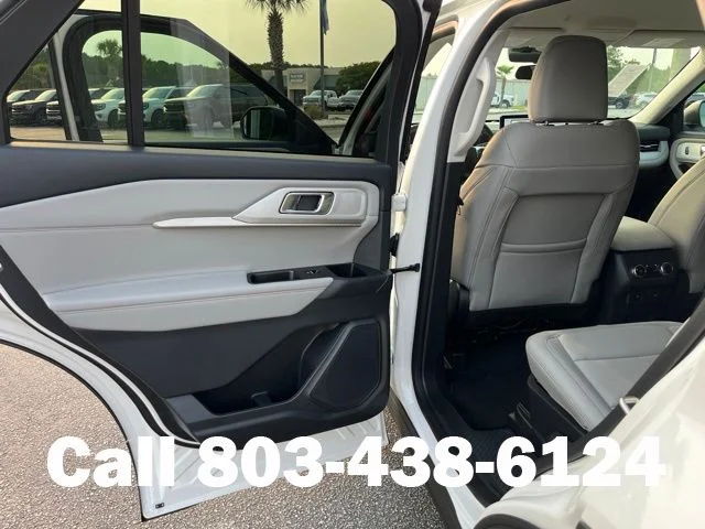 New 2026 Star White Metallic Tri-Coat Ford Active image 9
