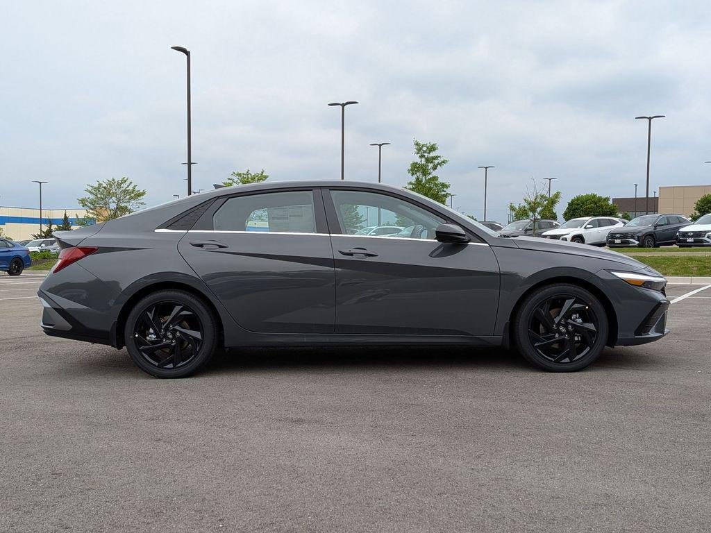 New 2026 Gray Hyundai SEL Sport image 8