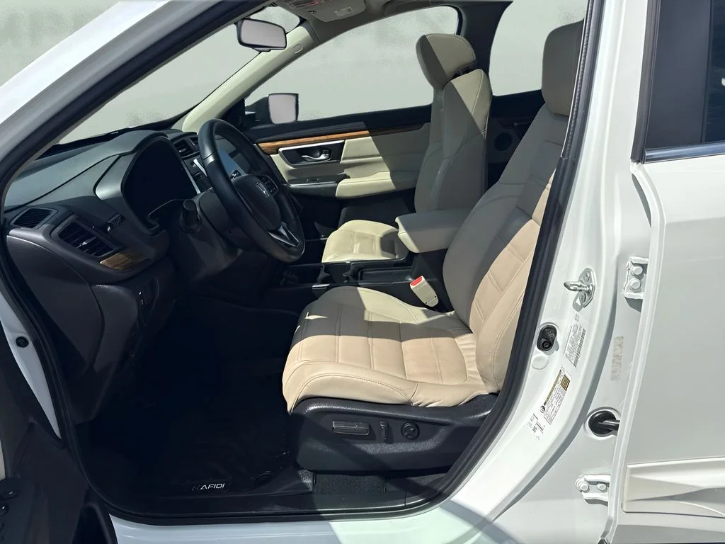 Used 2017  Honda EX-L image 5