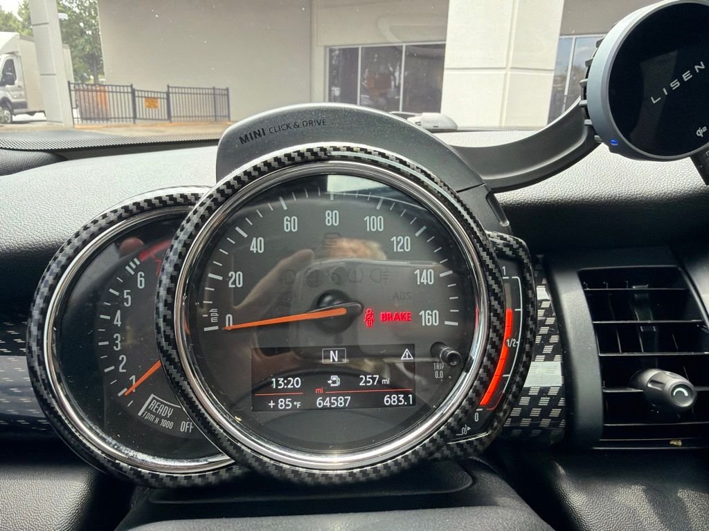 Used 2018 Black MINI Base image 7