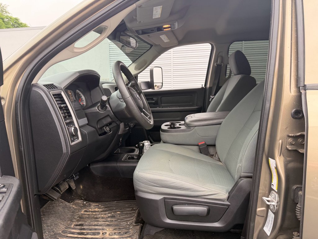 Used 2015 Prairie Pearlcoat Ram Tradesman image 6