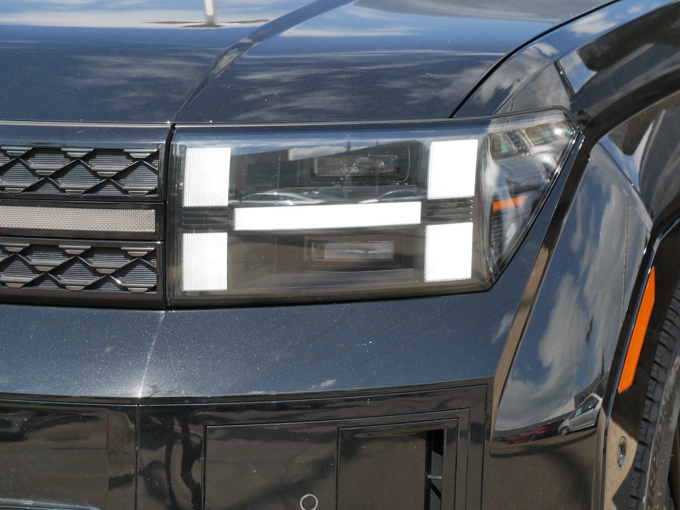 Used 2025 Phantom Black Hyundai Calligraphy image 16