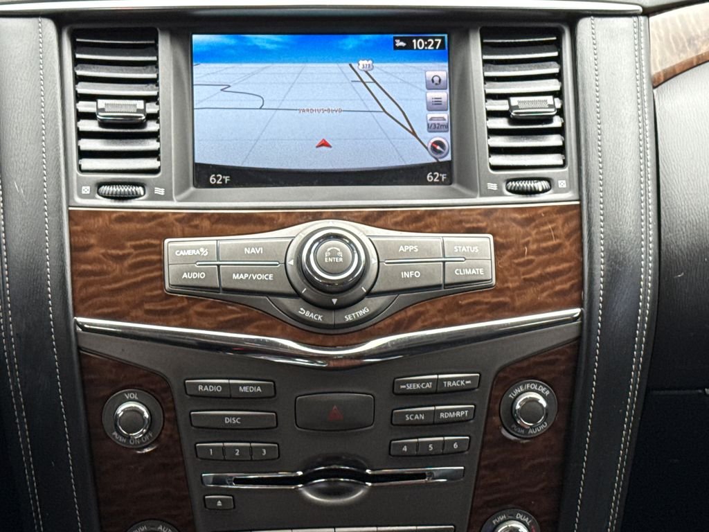 Used 2020 White Nissan Platinum image 13