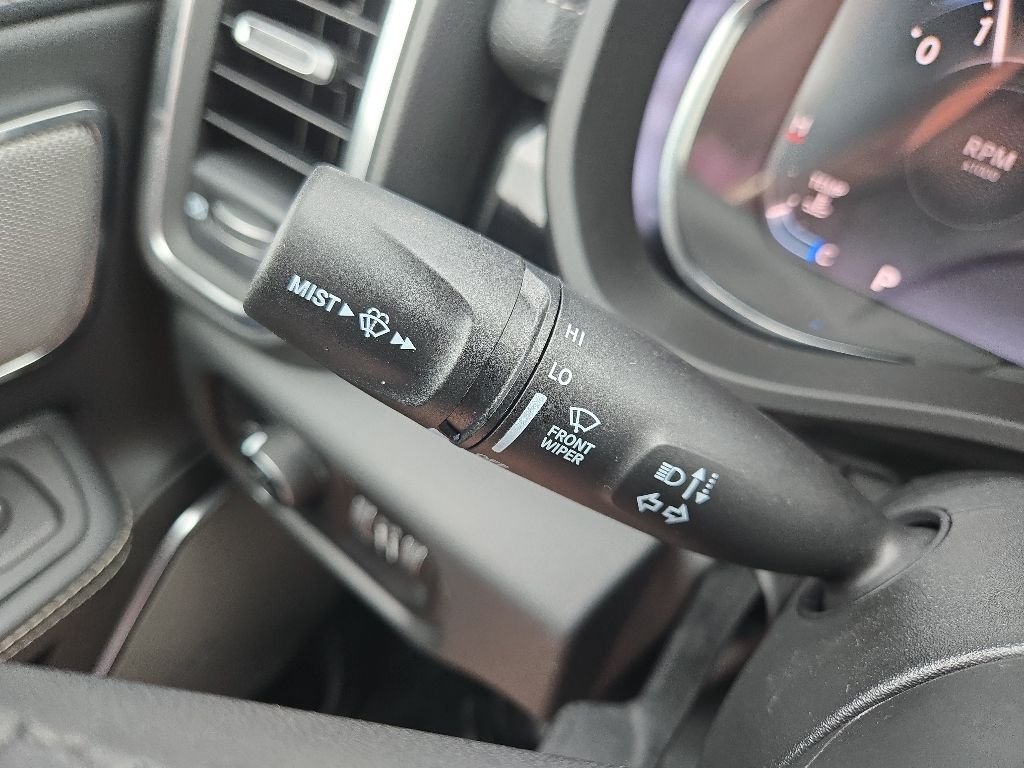 New 2026 Ivory White Tri-Coat Pearl-Coat Exterior Paint RAM Laramie image 54