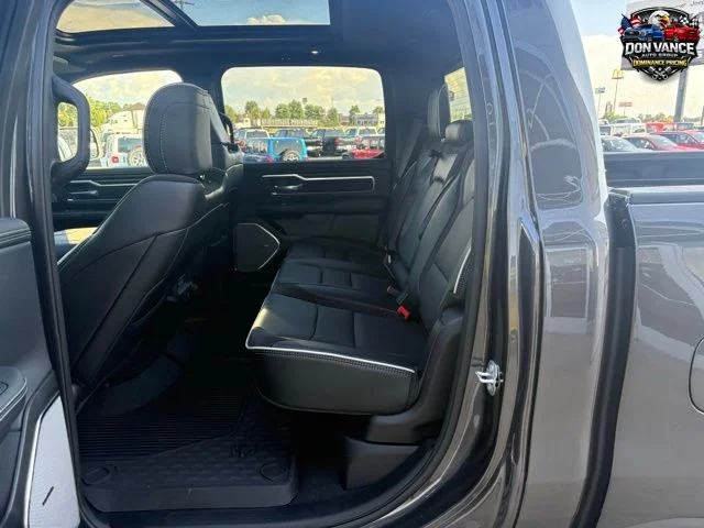 2026 RAM 1500 Laramie - Photo 23