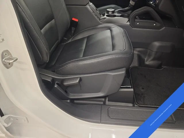 New 2026 Oxford White Ford Badlands® image 11