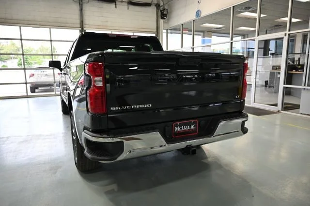 2026 Chevrolet Silverado 1500 LT - Photo 6