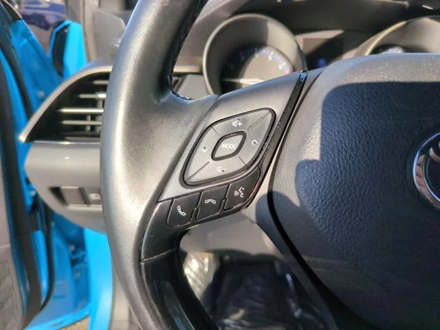 Used 2019 Blue Toyota XLE image 25