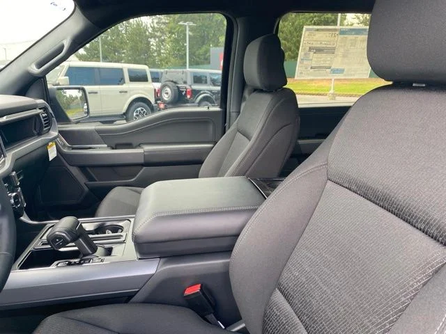 New 2026 Agate Black Metallic Ford XLT image 14