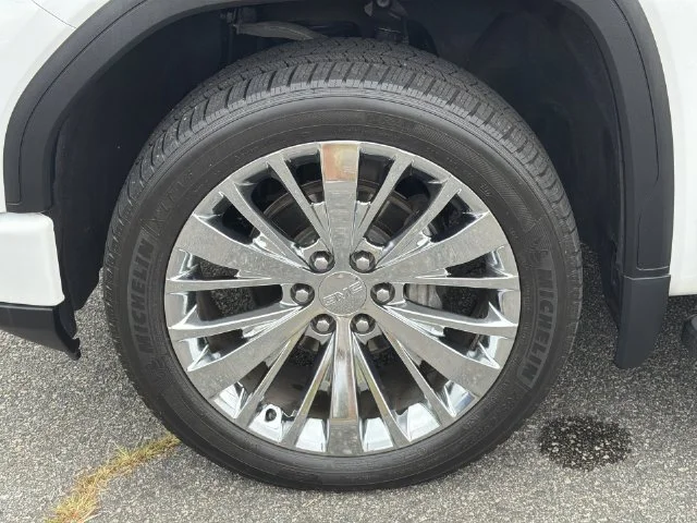 Used 2023  GMC Denali image 42
