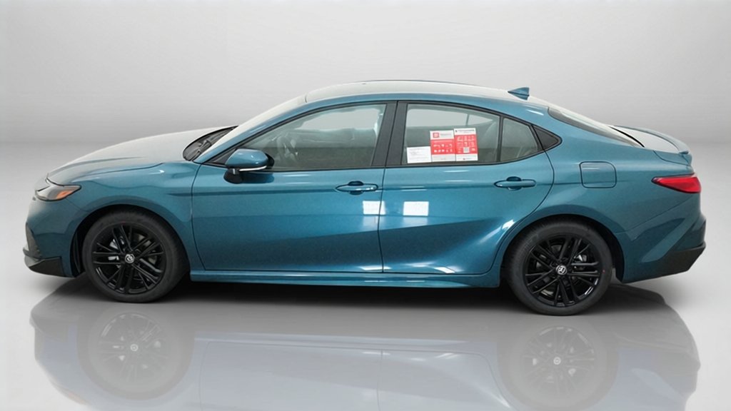 New 2026 Ocean Gem Toyota SE image 32