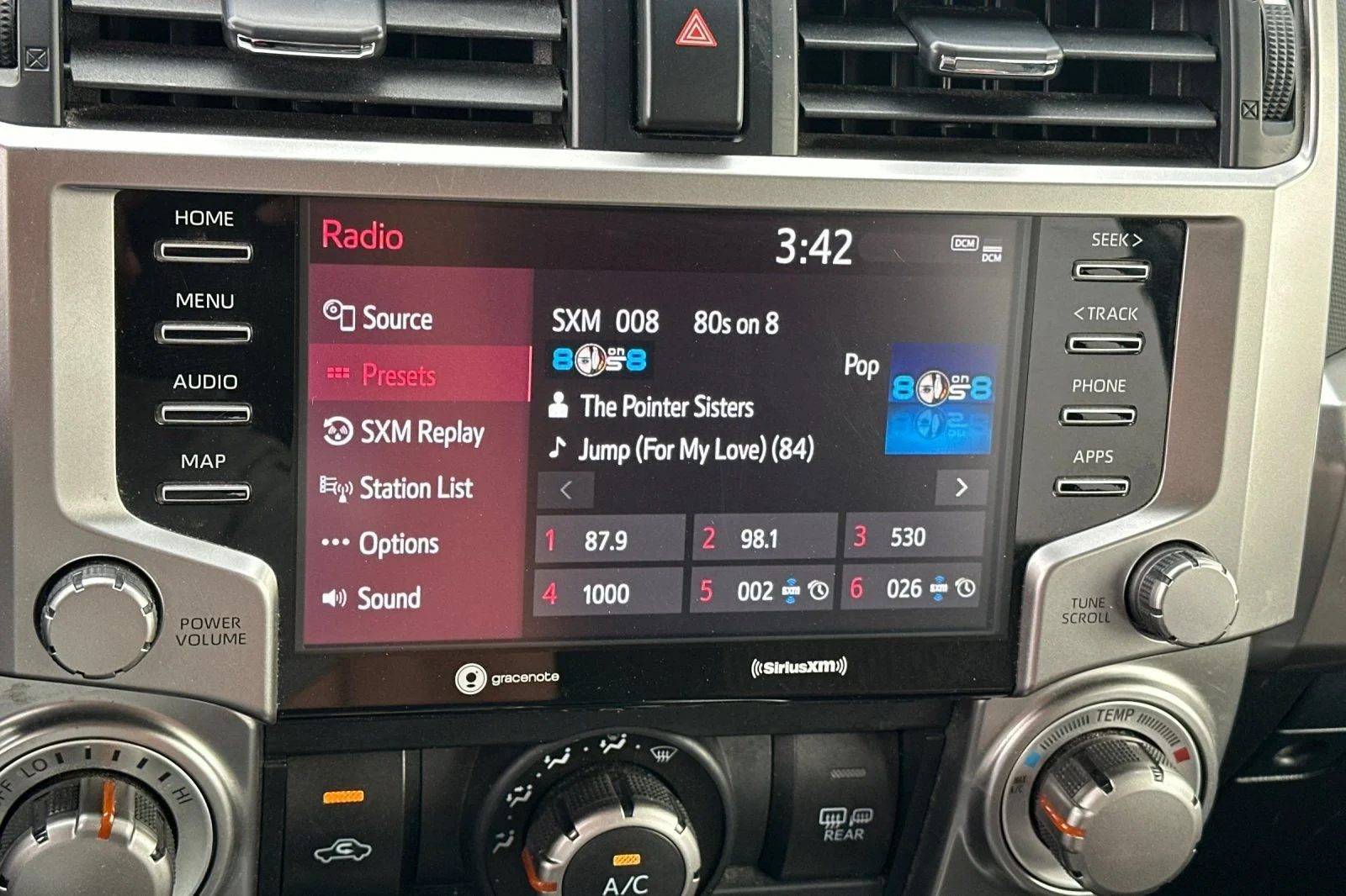 Used 2024  Toyota SR5 image 19
