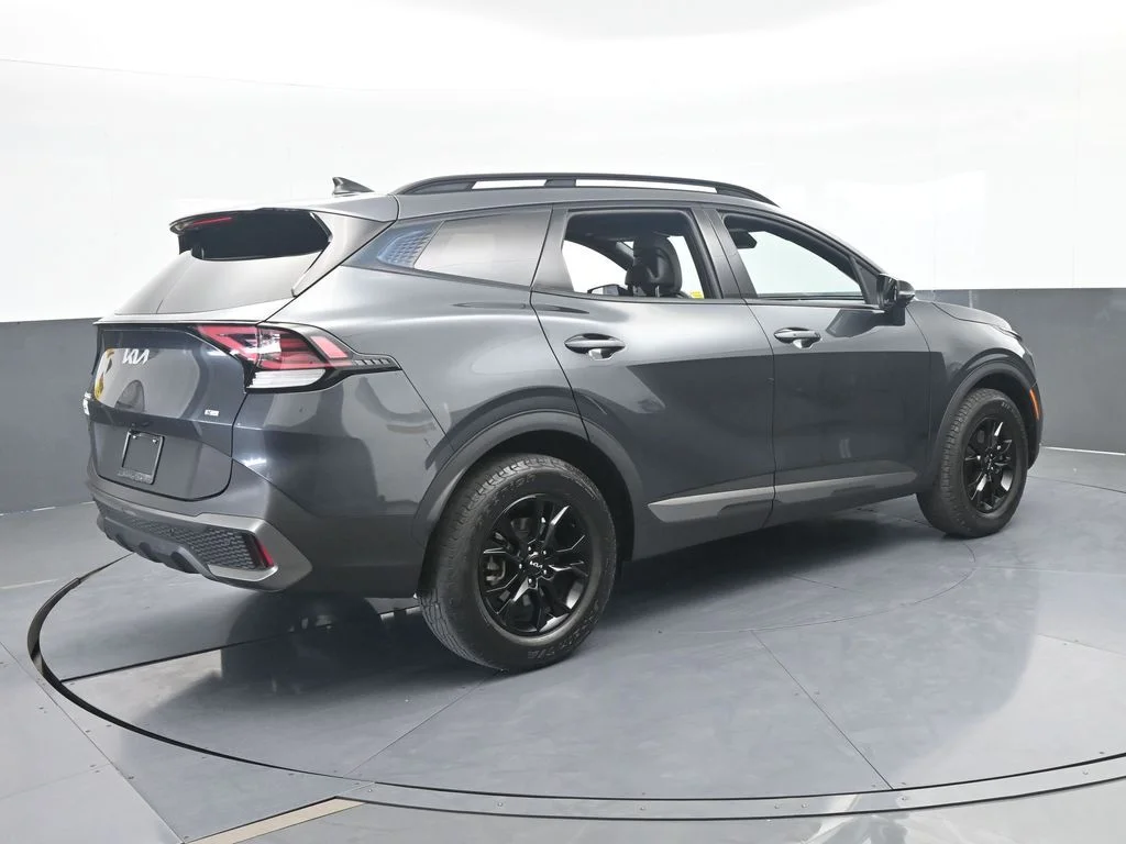 Used 2023 Gravity Gray Kia X-Pro Prestige image 6