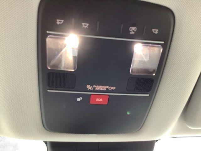 New 2027 Gray Hyundai SEL image 27