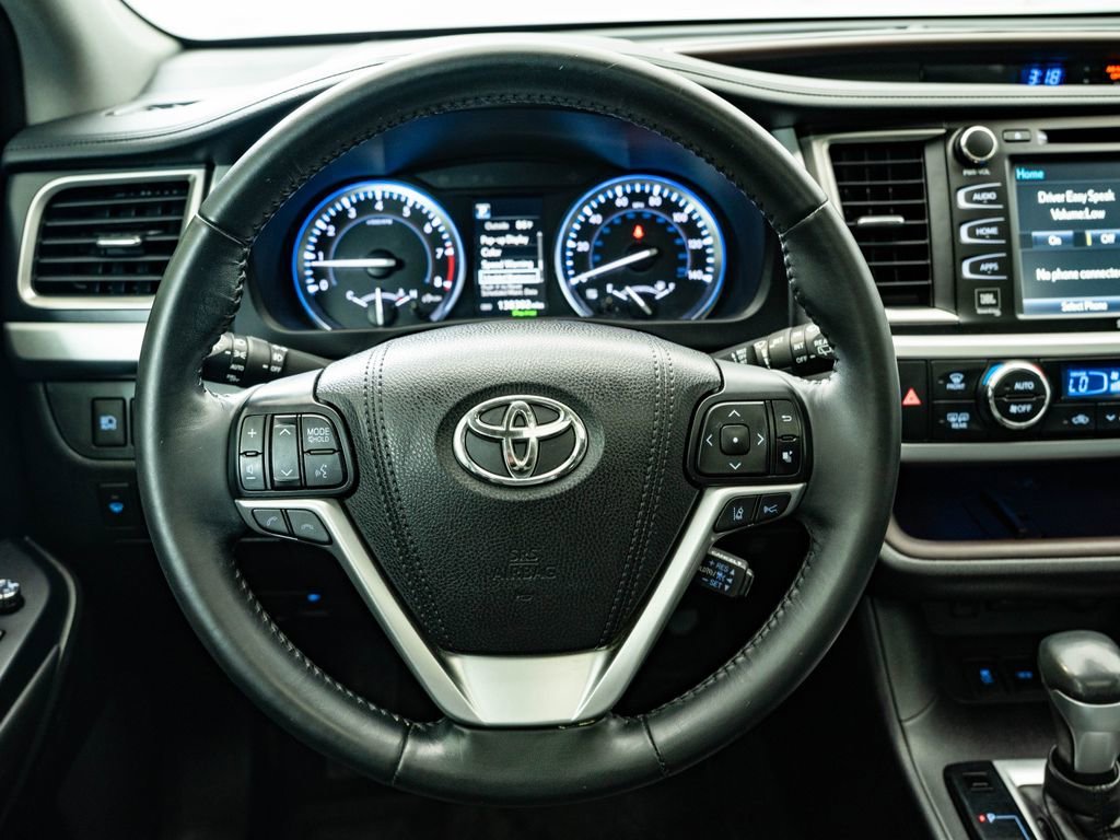 Used 2017 Blizzard Pearl Toyota Limited image 42