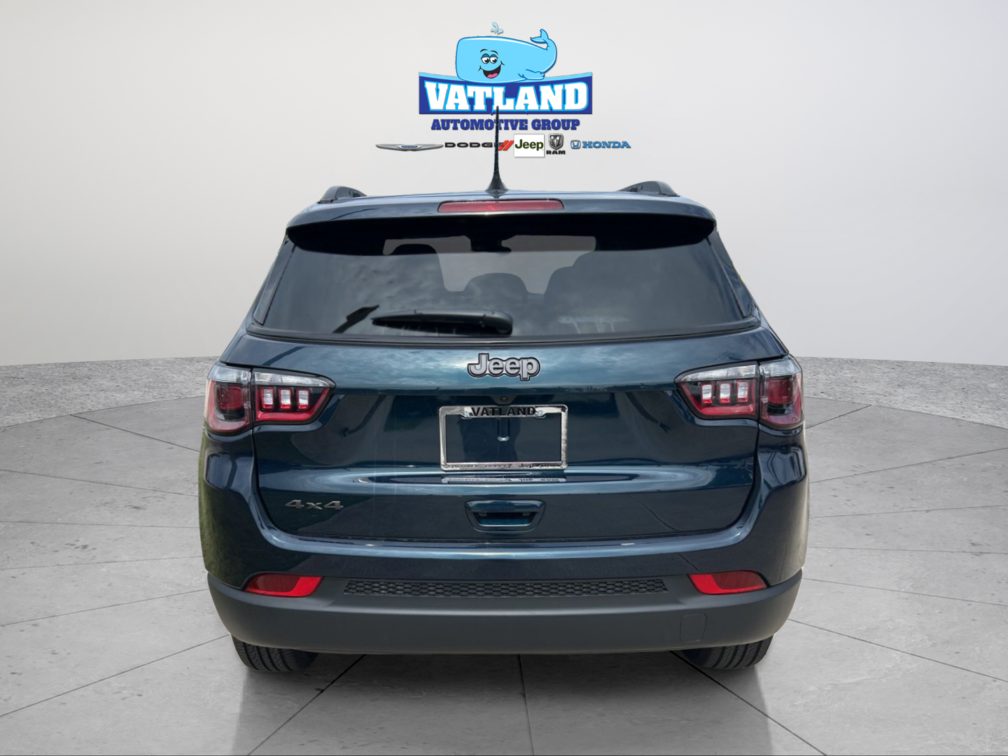 New 2026 Fathom Blue Pearl Coat Jeep Latitude image 4