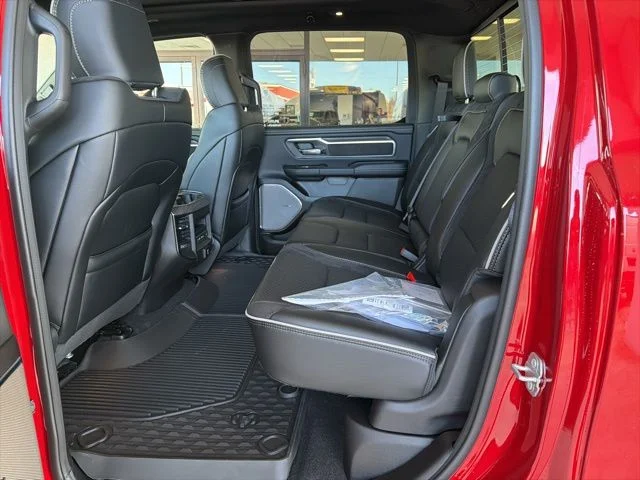 New 2026 Molten Red Pearl-Coat Exterior Paint RAM Laramie image 15