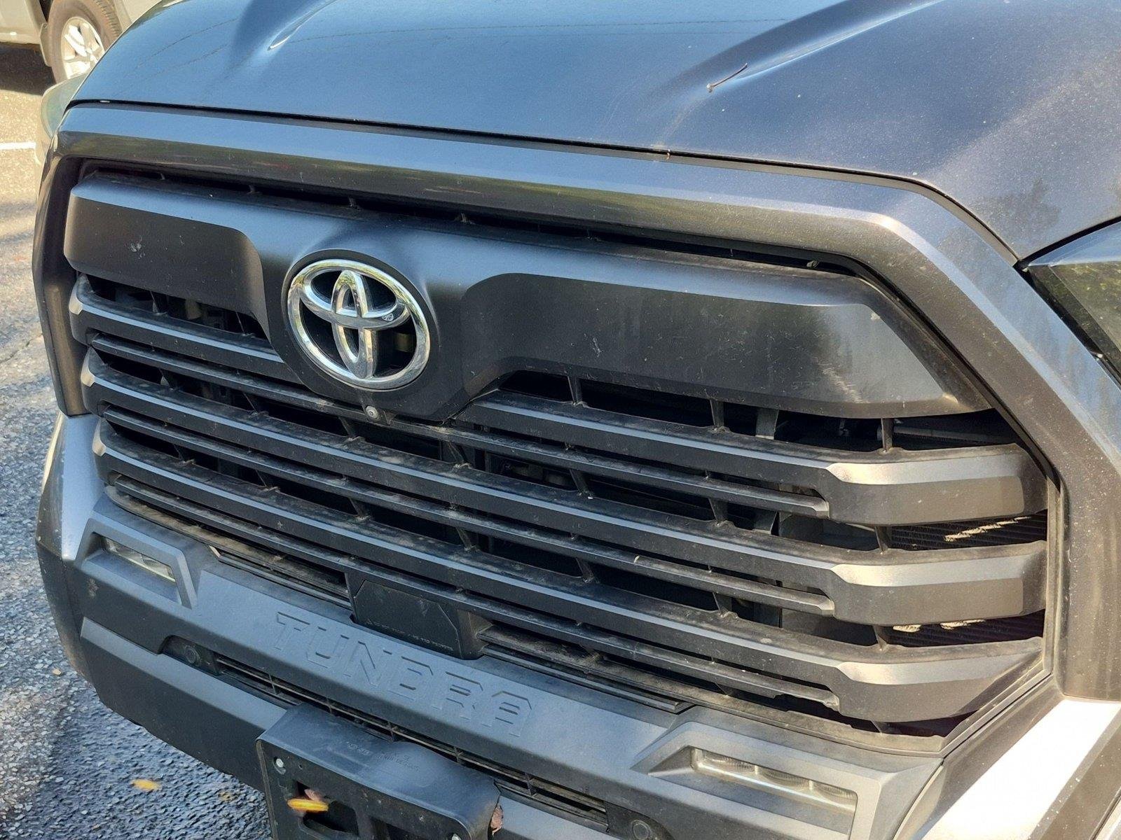 Used 2022  Toyota SR5 image 13