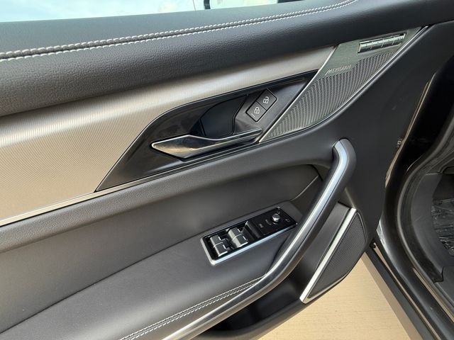 2026 Jaguar F-Pace R-Dynamic S - Photo 11