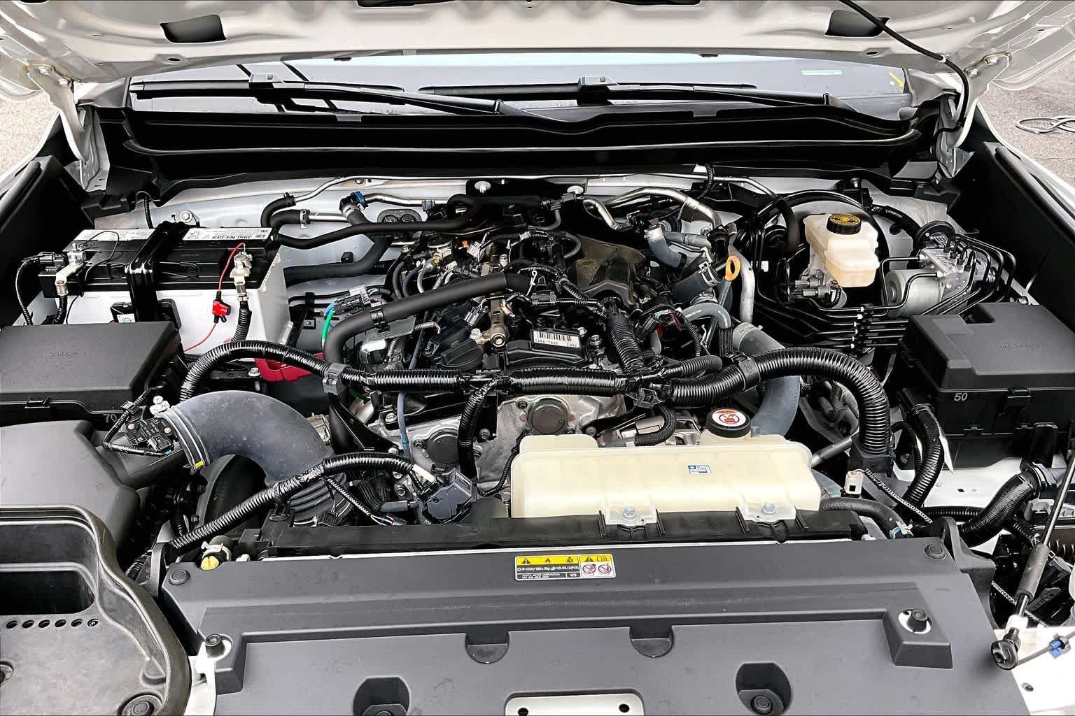 Used 2024 Ice Cap Toyota SR5 image 32