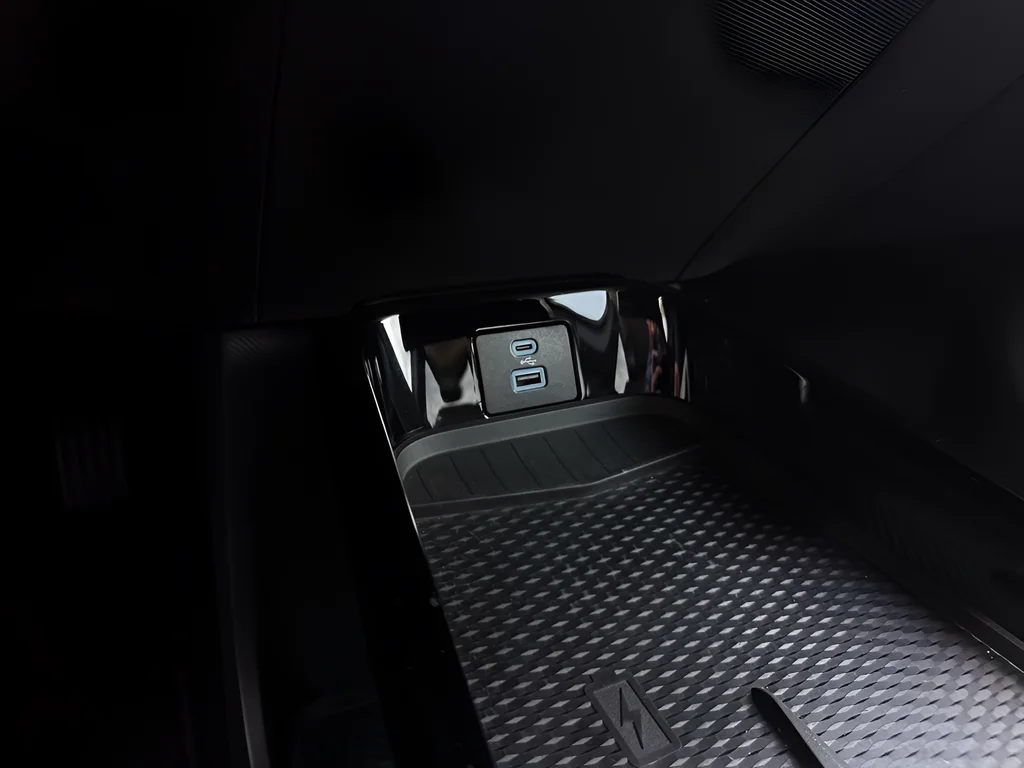 Used 2024 Gray Ford Premium image 11