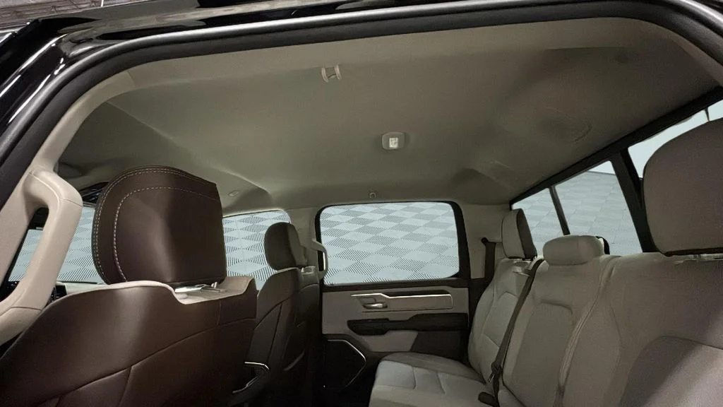 New 2026 Diamond Black Crystal Pearl-Coat Exterior Paint RAM Laramie image 14