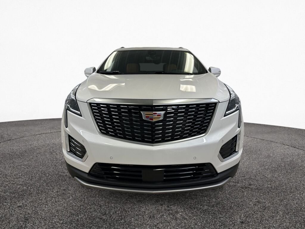 New 2026 Crystal White Tricoat Cadillac FWD Premium Luxury image 35