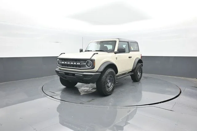 Used 2025 Desert Sand Ford Base image 3