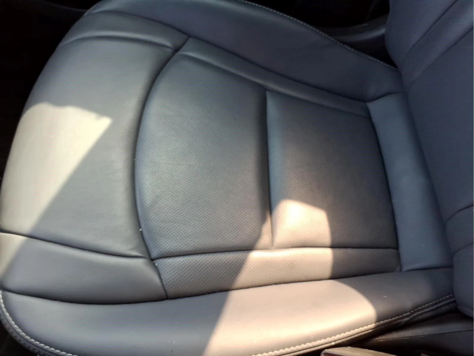 Used 2024 Moonstone Gray Metallic Buick Essence image 29